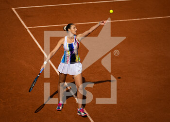 2022-05-24 - Karolina Pliskova of the Czech Republic in action against Tessah Andrianjafitrimo of France during the first round of the Roland-Garros 2022, Grand Slam tennis tournament on May 24, 2022 at Roland-Garros stadium in Paris, France - ROLAND-GARROS 2022, FRENCH OPEN 2022, GRAND SLAM TENNIS TOURNAMENT - INTERNATIONALS - TENNIS