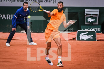 2022-05-24 - Benoit PAIRE of France during the Day three of Roland-Garros 2022, French Open 2022, Grand Slam tennis tournament on May 24, 2022 at Roland-Garros stadium in Paris, France - ROLAND-GARROS 2022, FRENCH OPEN 2022, GRAND SLAM TENNIS TOURNAMENT - INTERNATIONALS - TENNIS