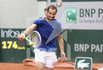2022-05-24 - Richard Gasquet of France during day 3 of the French Open 2022, a tennis Grand Slam tournament on May 24, 2022 at Roland-Garros stadium in Paris, France - ROLAND-GARROS 2022, FRENCH OPEN 2022, GRAND SLAM TENNIS TOURNAMENT - INTERNATIONALS - TENNIS