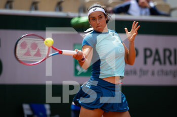 2022-05-24 - Caroline Garcia of France in action against Taylor Townsend of the United States during the first round of the Roland-Garros 2022, Grand Slam tennis tournament on May 24, 2022 at Roland-Garros stadium in Paris, France - ROLAND-GARROS 2022, FRENCH OPEN 2022, GRAND SLAM TENNIS TOURNAMENT - INTERNATIONALS - TENNIS