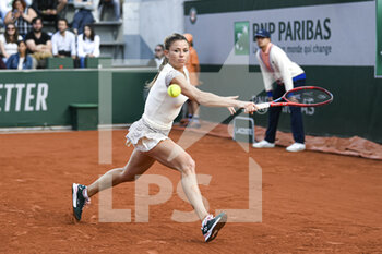 2022-05-24 - Camila Giorgi of Italy during the French Open (Roland-Garros) 2022, Grand Slam tennis tournament on May 24, 2022 at Roland-Garros stadium in Paris, France - ROLAND-GARROS 2022, FRENCH OPEN 2022, GRAND SLAM TENNIS TOURNAMENT - INTERNATIONALS - TENNIS