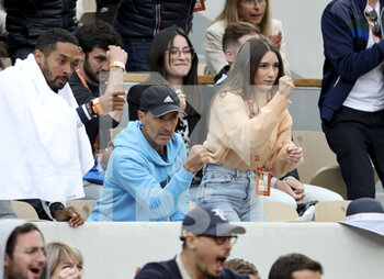 2022-05-24 - Box of Hugo Gaston of France - his coach Marc Barbier, his girlfriend Laetitia Espagnet - during day 3 of the French Open 2022, a tennis Grand Slam tournament on May 24, 2022 at Roland-Garros stadium in Paris, France - ROLAND-GARROS 2022, FRENCH OPEN 2022, GRAND SLAM TENNIS TOURNAMENT - INTERNATIONALS - TENNIS