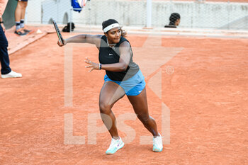2022-05-25 - Hailey Baptiste of USA during the French Open, Grand Slam tennis tournament on May 24, 2022 at Roland-Garros stadium in Paris, France - ROLAND-GARROS 2022, FRENCH OPEN 2022, GRAND SLAM TENNIS TOURNAMENT - INTERNATIONALS - TENNIS