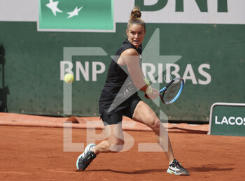 2022-05-25 - Maria Sakkari of Greece during day 4 of the French Open 2022, a tennis Grand Slam tournament on May 25, 2022 at Roland-Garros stadium in Paris, France - ROLAND-GARROS 2022, FRENCH OPEN 2022, GRAND SLAM TENNIS TOURNAMENT - INTERNATIONALS - TENNIS
