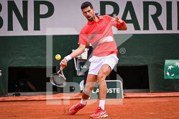 2022-05-25 - Novak DJOKOVIC of Serbia during the Day four of Roland-Garros 2022, French Open 2022, Grand Slam tennis tournament on May 25, 2022 at Roland-Garros stadium in Paris, France - ROLAND-GARROS 2022, FRENCH OPEN 2022, GRAND SLAM TENNIS TOURNAMENT - INTERNATIONALS - TENNIS