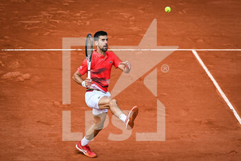2022-05-25 - Novak DJOKOVIC of Serbia during the Day four of Roland-Garros 2022, French Open 2022, Grand Slam tennis tournament on May 25, 2022 at Roland-Garros stadium in Paris, France - ROLAND-GARROS 2022, FRENCH OPEN 2022, GRAND SLAM TENNIS TOURNAMENT - INTERNATIONALS - TENNIS