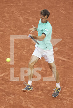 2022-05-25 - Albert Ramos-Vinolas of Spain during day 4 of the French Open 2022, a tennis Grand Slam tournament on May 25, 2022 at Roland-Garros stadium in Paris, France - ROLAND-GARROS 2022, FRENCH OPEN 2022, GRAND SLAM TENNIS TOURNAMENT - INTERNATIONALS - TENNIS