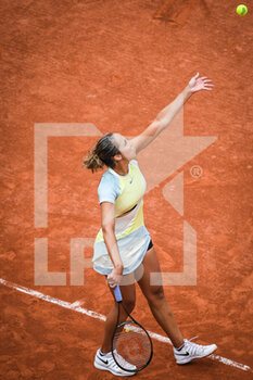 2022-05-26 - Madison KEYS of United States during the Day five of Roland-Garros 2022, French Open 2022, Grand Slam tennis tournament on May 26, 2022 at Roland-Garros stadium in Paris, France - TENNIS - ROLAND GARROS 2022 - WEEK 1 PART 2 - INTERNATIONALS - TENNIS