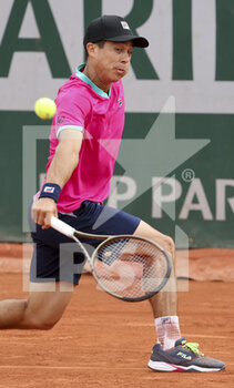 2022-05-26 - Mackenzie Mcdonald of USA during day 5 of the French Open 2022, Roland-Garros 2022, second Grand Slam tennis tournament of the season on May 26, 2022 at Roland-Garros stadium in Paris, France - TENNIS - ROLAND GARROS 2022 - WEEK 1 PART 2 - INTERNATIONALS - TENNIS