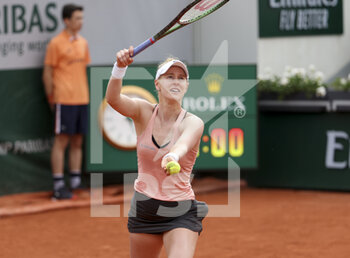 2022-05-26 - Alison Riske of USA during day 5 of the French Open 2022, Roland-Garros 2022, second Grand Slam tennis tournament of the season on May 26, 2022 at Roland-Garros stadium in Paris, France - TENNIS - ROLAND GARROS 2022 - WEEK 1 PART 2 - INTERNATIONALS - TENNIS