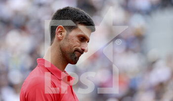 2022-05-29 - Novak Djokovic of Serbia during day 8 of the French Open 2022, Roland-Garros 2022, second Grand Slam tennis tournament of the season on May 29, 2022 at Roland-Garros stadium in Paris, France - TENNIS - ROLAND GARROS 2022 - WEEK 1 PART 2 - INTERNATIONALS - TENNIS