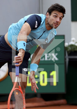 2022-05-29 - Bernabe Zapata Miralles of Spain during day 8 of the French Open 2022, Roland-Garros 2022, second Grand Slam tennis tournament of the season on May 29, 2022 at Roland-Garros stadium in Paris, France - TENNIS - ROLAND GARROS 2022 - WEEK 1 PART 2 - INTERNATIONALS - TENNIS