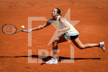 2022-05-30 - Madison KEYS of United States during the Day nine of Roland-Garros 2022, French Open 2022, Grand Slam tennis tournament on May 30, 2022 at Roland-Garros stadium in Paris, France - TENNIS - ROLAND GARROS 2022 - WEEK 2 - INTERNATIONALS - TENNIS