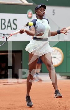 2022-05-31 - Sloane Stephens of USA during day 10 of Roland-Garros 2022, French Open 2022, second Grand Slam tennis tournament of the season on May 31, 2022 at Roland-Garros stadium in Paris, France - TENNIS - ROLAND GARROS 2022 - WEEK 2 - INTERNATIONALS - TENNIS