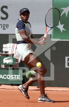 2022-05-31 - Coco Gauff of USA during day 10 of Roland-Garros 2022, French Open 2022, second Grand Slam tennis tournament of the season on May 31, 2022 at Roland-Garros stadium in Paris, France - TENNIS - ROLAND GARROS 2022 - WEEK 2 - INTERNATIONALS - TENNIS