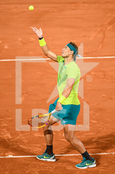 2022-06-01 - Rafael Nadal of Spain during the French Open semifinal against Novak Djokovic, Grand Slam tennis tournament on May 31, 2022 at Roland-Garros stadium in Paris, France - TENNIS - ROLAND GARROS 2022 - WEEK 2 - INTERNATIONALS - TENNIS