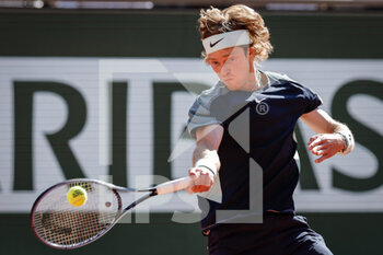 2022-06-01 - Andrey RUBLEV of Russia during the Day eleven of Roland-Garros 2022, French Open 2022, Grand Slam tennis tournament on June 01, 2022 at Roland-Garros stadium in Paris, France - TENNIS - ROLAND GARROS 2022 - WEEK 2 - INTERNATIONALS - TENNIS