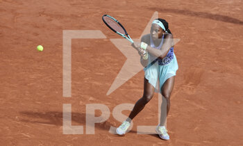 2022-06-02 - Coco Gauff of USA during day 12 of Roland-Garros 2022, French Open 2022, second Grand Slam tennis tournament of the season on June 2, 2022 at Roland-Garros stadium in Paris, France - TENNIS - ROLAND GARROS 2022 - WEEK 2 - INTERNATIONALS - TENNIS