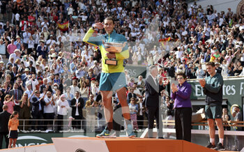 2022-06-05 - Winner Rafael Nadal of Spain during the trophy ceremony of the men's final during day 15 of Roland-Garros 2022, French Open 2022, second Grand Slam tennis tournament of the season on June 5, 2022 at Roland-Garros stadium in Paris, France - TENNIS - ROLAND GARROS 2022 - WEEK 2 - INTERNATIONALS - TENNIS
