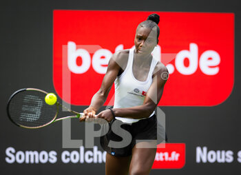 2022-06-13 - Noma Noha Akugue of Germany in action against Daria Saville of Australia during the first qualifications round of the 2022 bett1Open WTA 500 tennis tournament on June 11, 2022 at Rot-Weiss Tennis Club in Berlin, Germany - TENNIS - WTA - 2022 BETT1OPEN - INTERNATIONALS - TENNIS