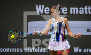 2022-06-13 - Karolina Pliskova of the Czech Republic in action against Kaia Kanepi of Estonia during the first round of the 2022 bett1Open WTA 500 tennis tournament on June 13, 2022 at Rot-Weiss Tennis Club in Berlin, Germany - TENNIS - WTA - 2022 BETT1OPEN - INTERNATIONALS - TENNIS