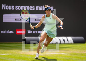 2022-06-14 - Belinda Bencic of Switzerland in action against Jule Niemeier of Germany during the first round of the 2022 bett1Open WTA 500 tennis tournament on June 14, 2022 at Rot-Weiss Tennis Club in Berlin, Germany - TENNIS - WTA - 2022 BETT1OPEN - INTERNATIONALS - TENNIS