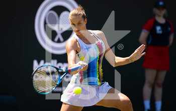 2022-06-15 - Karolina Pliskova of the Czech Republic in action against Bianca Andreescu of Canada during the second round of the 2022 bett1Open WTA 500 tennis tournament on June 15, 2022 at Rot-Weiss Tennis Club in Berlin, Germany - TENNIS - WTA - 2022 BETT1OPEN - INTERNATIONALS - TENNIS