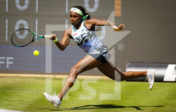 2022-06-15 - Cori Gauff of the United States in action against Ann Li of the United States during the first round of the 2022 bett1Open WTA 500 tennis tournament on June 15, 2022 at Rot-Weiss Tennis Club in Berlin, Germany - TENNIS - WTA - 2022 BETT1OPEN - INTERNATIONALS - TENNIS
