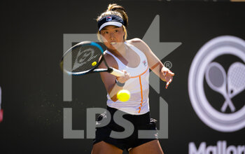2022-06-15 - Ann Li of the United States in action against Cori Gauff of the United States during the first round of the 2022 bett1Open WTA 500 tennis tournament on June 15, 2022 at Rot-Weiss Tennis Club in Berlin, Germany - TENNIS - WTA - 2022 BETT1OPEN - INTERNATIONALS - TENNIS