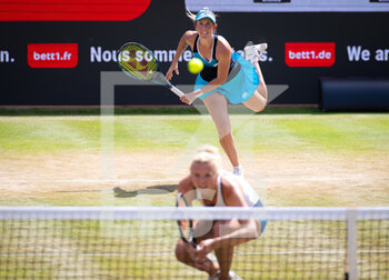 2022-06-18 - Storm Sanders of Australia & Katerina Siniakova of the Czech Republic in action during the doubles semi-final of the 2022 bett1Open WTA 500 tennis tournament on June 18, 2022 at Rot-Weiss Tennis Club in Berlin, Germany - TENNIS - WTA - 2022 BETT1OPEN - INTERNATIONALS - TENNIS