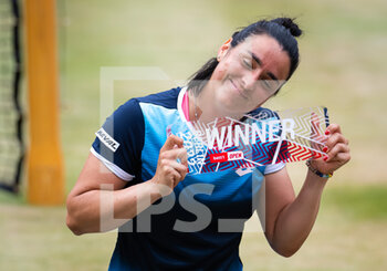 2022-06-19 - Ons Jabeur of Tunisia poses with champions trophy after winning the final against Belinda Bencic of Switzerland at the 2022 bett1Open WTA 500 tennis tournament on June 19, 2022 at Rot-Weiss Tennis Club in Berlin, Germany - TENNIS - WTA - 2022 BETT1OPEN - INTERNATIONALS - TENNIS