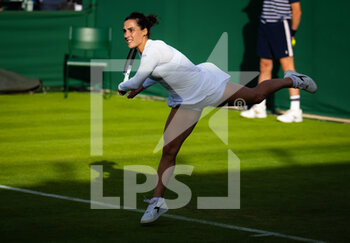 2022-06-27 - Martina Trevisan of Italy in action against Elisabetta Cocciaretto of Italy during the first round of the 2022 Wimbledon Championships, Grand Slam tennis tournament on June 27, 2022 at All England Lawn Tennis Club in Wimbledon near London, England - TENNIS - WIMBLEDON 2022 - INTERNATIONALS - TENNIS