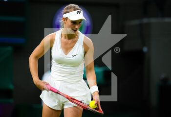 2022-06-27 - Tamara Korpatsch of Germany in action against Heather Watson of Great Britain during the first round of the 2022 Wimbledon Championships, Grand Slam tennis tournament on June 27, 2022 at All England Lawn Tennis Club in Wimbledon near London, England - TENNIS - WIMBLEDON 2022 - INTERNATIONALS - TENNIS