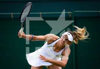 2022-06-29 - Lesia Tsurenko of Ukraine in action against Anhelina Kalinina of Ukraine during the second round of the 2022 Wimbledon Championships, Grand Slam tennis tournament on June 29, 2022 at All England Lawn Tennis Club in Wimbledon near London, England - TENNIS - WIMBLEDON 2022 - INTERNATIONALS - TENNIS