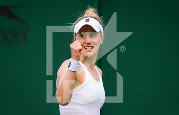2022-06-29 - Alison Riske-Amritraj of the United States in action against Maja Chwalinska of Poland during the second round of the 2022 Wimbledon Championships, Grand Slam tennis tournament on June 29, 2022 at All England Lawn Tennis Club in Wimbledon near London, England - TENNIS - WIMBLEDON 2022 - INTERNATIONALS - TENNIS