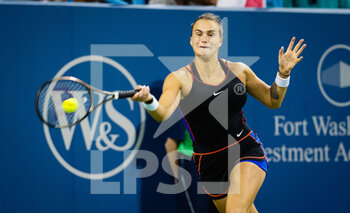 2022-08-18 - Aryna Sabalenka of Belarus in action against Shelby Rogers of the United States during the third round of the 2022 Western & Southern Open, WTA 1000 tennis tournament on August 18, 2022 in Cincinnati, United States - TENNIS - WTA - WESTERN AND SOUTHERN OPEN 2022 - INTERNATIONALS - TENNIS
