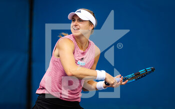 2022-08-29 - Rebecca Peterson of Sweden in action against Anna Kalinskaya of Russia during the first round of the US Open 2022, Grand Slam tennis tournament on August 29, 2022 at USTA National Tennis Center in New York, United States - TENNIS - US OPEN 2022 - WEEK 1 - INTERNATIONALS - TENNIS