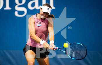 2022-08-29 - Rebecca Peterson of Sweden in action against Anna Kalinskaya of Russia during the first round of the US Open 2022, Grand Slam tennis tournament on August 29, 2022 at USTA National Tennis Center in New York, United States - TENNIS - US OPEN 2022 - WEEK 1 - INTERNATIONALS - TENNIS