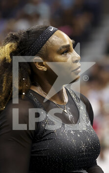2022-09-01 - Serena Williams of USA during day 3 of the US Open 2022, 4th Grand Slam tennis tournament of the season on August 31, 2022 at USTA National Tennis Center in New York, United States - TENNIS - US OPEN 2022 - WEEK 1 - INTERNATIONALS - TENNIS
