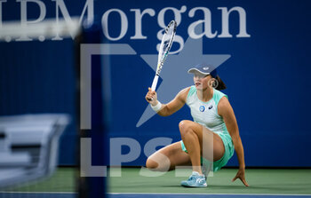 2022-09-03 - Iga Swiatek of Poland during day 6 of the US Open 2022, 4th Grand Slam tennis tournament of the season on September 4, 2022 at USTA National Tennis Center in New York, United States - TENNIS - US OPEN 2022 - WEEK 2 - INTERNATIONALS - TENNIS