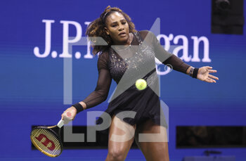 2022-09-02 - Serena Williams of USA during day 5 of the US Open 2022, 4th Grand Slam tennis tournament of the season on September 2, 2022 at USTA National Tennis Center in New York, United States - TENNIS - US OPEN 2022 - WEEK 1 - INTERNATIONALS - TENNIS