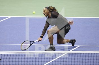 2022-09-02 - Serena Williams of USA during day 5 of the US Open 2022, 4th Grand Slam tennis tournament of the season on September 2, 2022 at USTA National Tennis Center in New York, United States - TENNIS - US OPEN 2022 - WEEK 1 - INTERNATIONALS - TENNIS