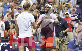 05/09/2022 - Frances Tiafoe of USA salutes Rafael Nadal of Spain after his victory during day 8 of the US Open 2022, 4th Grand Slam tennis tournament of the season on September 5, 2022 at USTA National Tennis Center in New York, United States - TENNIS - US OPEN 2022 - WEEK 2 - INTERNAZIONALI - TENNIS