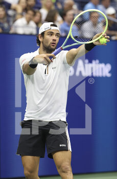 05/09/2022 - Matteo Berrettini of Italy during day 9 of the US Open 2022, 4th Grand Slam tennis tournament of the season on September 6, 2022 at USTA National Tennis Center in New York, United States - TENNIS - US OPEN 2022 - WEEK 2 - INTERNAZIONALI - TENNIS