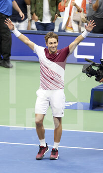 09/09/2022 - Casper Ruud of Norway celebrates his semifinal victory during day 12 of the US Open 2022, 4th Grand Slam tennis tournament of the season on September 9, 2022 at USTA National Tennis Center in New York, United States - TENNIS - US OPEN 2022 - WEEK 2 - INTERNAZIONALI - TENNIS