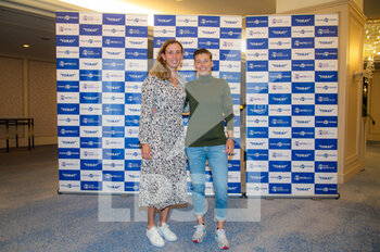 19/09/2022 - Elise Mertens of Belgium & Demi Schuurs of the Netherlands arrive at the players party of the 2022 Toray Pan Pacific Open WTA 500 tennis tournament - TENNIS - WTA - TORAY PAN PACIFIC OPEN - INTERNAZIONALI - TENNIS