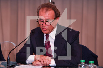 2022-10-04 - Vito Cozzoli (president of Sport e Salute) - UNICREDIT FIRENZE OPEN - PRESENTATION PRESS CONFERENCE - INTERNATIONALS - TENNIS