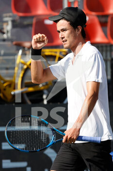 2022-10-18 - Taro Daniel of Japan  - ATP 250 (DAY2) - INTERNATIONALS - TENNIS