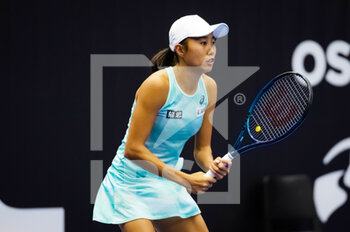 2022-10-03 - Shuai Zhang of China in action during the first round of the 2022 Agel Open WTA 500 tennis tournament on October 3, 2022 in Ostrava, Czech Republic - TENNIS - WTA - AGEL OPEN 2022 - INTERNATIONALS - TENNIS