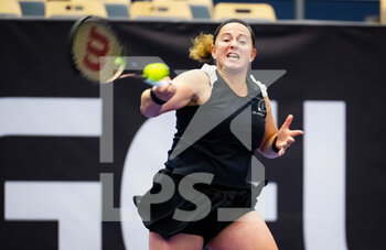 2022-10-03 - Jelena Ostapenko of Latvia in action during the first round of the 2022 Agel Open WTA 500 tennis tournament on October 4, 2022 in Ostrava, Czech Republic - TENNIS - WTA - AGEL OPEN 2022 - INTERNATIONALS - TENNIS
